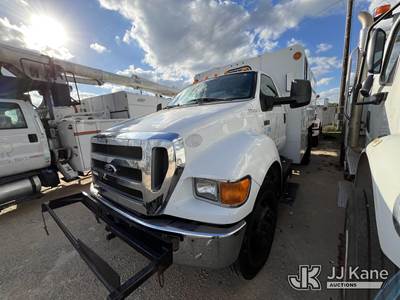 2013 Ford F-750 Chipper Dump Truck