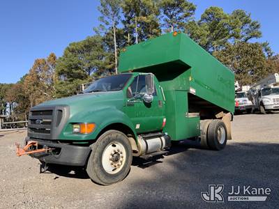 2015 Ford F-750 Chipper Dump Truck