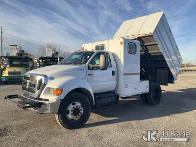 2015 Ford F750 Chipper Dump Truck