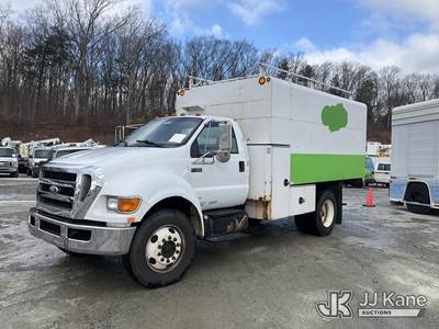 2008 Ford F-750 Chipper Dump Truck
