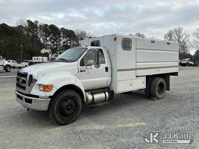 2015 Ford F750 Chipper Dump Truck
