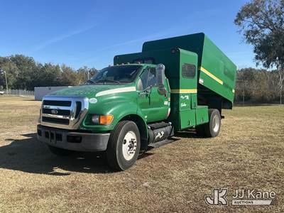 2011 Ford F-750 Chipper Dump Truck