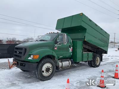 2015 Ford F-750 Regular Cab 2WD DRW Chipper Dump Truck