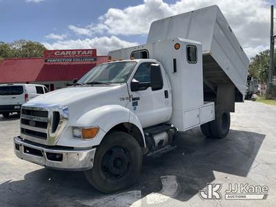 2015 Ford F-750 Chipper Dump Truck