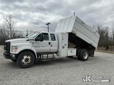 2017 Ford F-750 Extended-Cab Chipper Dump Truck