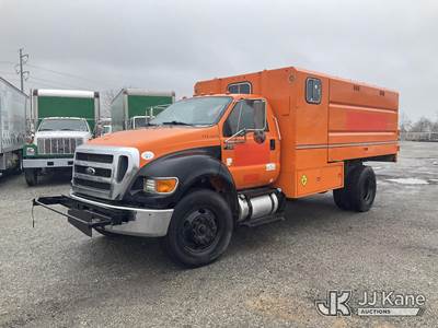 2015 Ford F750 Chipper Dump Truck