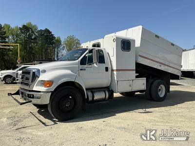2013 Ford F750 Chipper Dump Truck