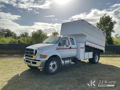 2015 Ford F750 Extended-Cab Chipper Dump Truck