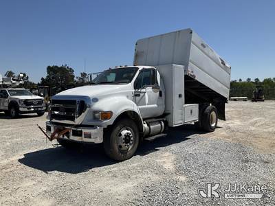2015 Ford F750 Chipper Dump Truck