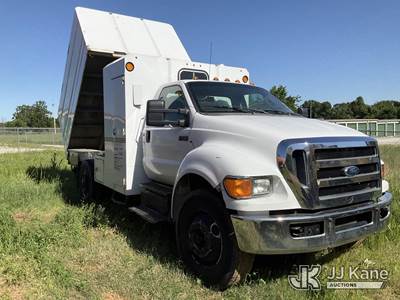 2012 Ford F-750 Chipper Dump Truck