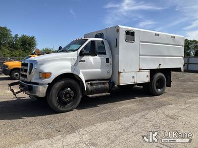 2015 Ford F-750 Chipper Dump Truck