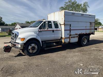 2012 Ford F-750 Extended-Cab Chipper Dump Truck