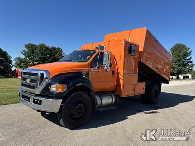 2013 Ford F-750 Regular Cab DRW Chipper Dump Truck