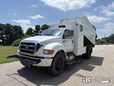 2013 Ford F-750 Chipper Dump Truck