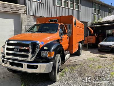 2015 Ford F-750 Chipper Dump Truck