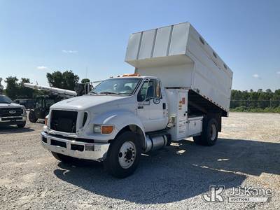2013 Ford F-750 Chipper Dump Truck