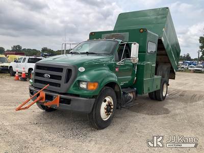 2011 Ford F-750 Crew Cab Chipper Dump Truck