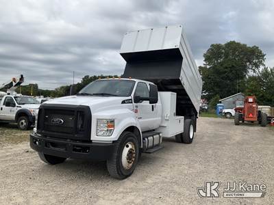 2022 Ford F-750 Extended-Cab Chipper Dump Truck