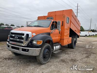 2015 Ford F-750 Regular Cab DRW Chipper Dump Truck