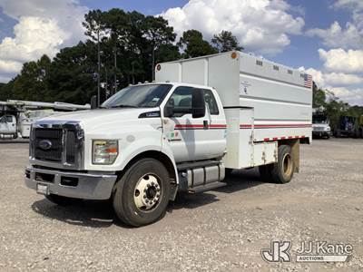 2016 Ford F750 Extended-Cab Chipper Dump Truck
