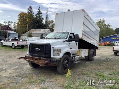 2017 Ford F-750 Regular Cab DRW Chipper Dump Truck