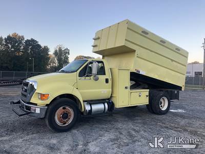 2013 Ford F750 Chipper Dump Truck