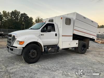 2012 Ford F750 Chipper Dump Truck