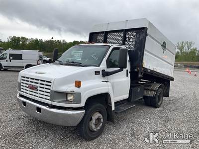 2003 GMC C4C042 Chipper Dump Truck