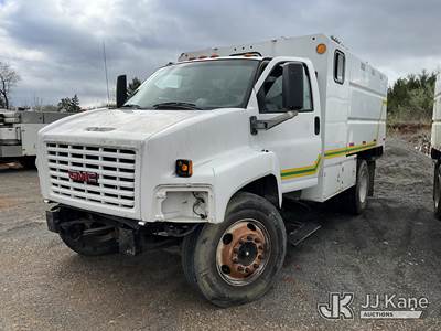 2009 GMC C6500 Chipper Dump Truck