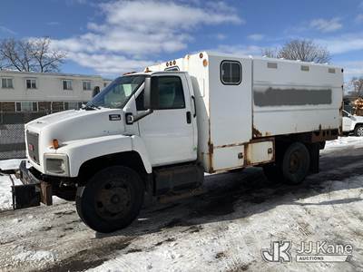 2008 GMC C6C042 Chipper Dump Truck