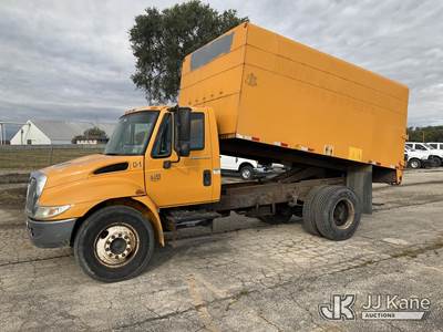 2005 International 4300 Dump Chipper Truck
