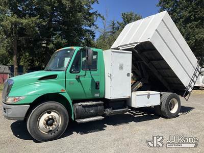 2002 International 4300 Chipper Dump Truck