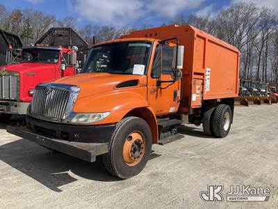 2008 International 4400 Chipper Dump Truck