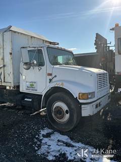 1998 International 4700 Chipper Dump Truck