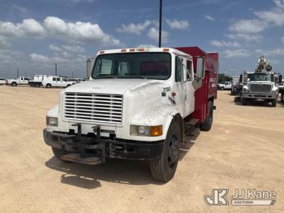 1999 International 4700 Crew-Cab Chipper Dump Truck