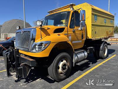 2011 International 7400 Chipper Dump Truck
