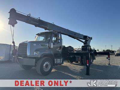 Freightliner 108SD Crane Truck