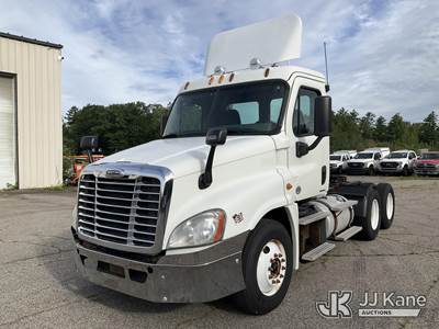 Freightliner Cascadia 125 Day Cab Truck