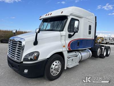 Freightliner Cascadia 125 Day Cab Truck