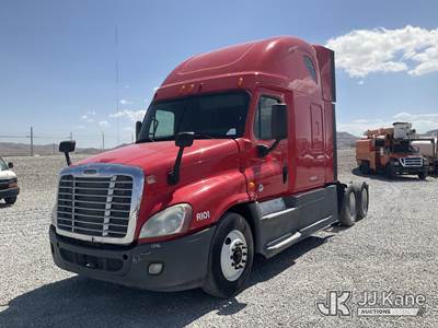 2014 Freightliner Cascadia 125 T/A Truck Tractor