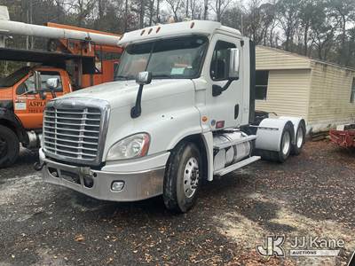 Freightliner Cascadia 125 Day Cab Truck