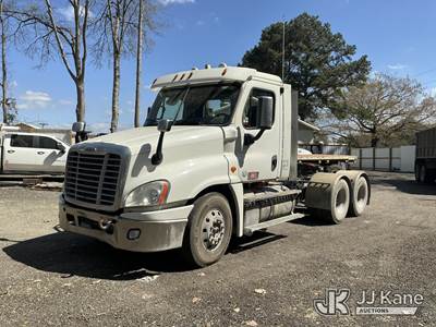 2015 Freightliner Cascadia 125 T/A Truck Tractor