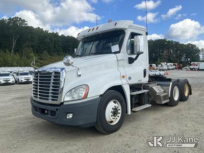 2017 Freightliner Cascadia 125 T/A Truck Tractor