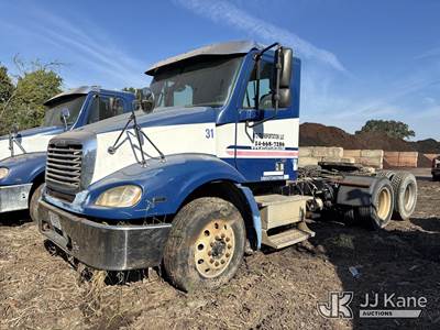 2006 Freightliner Columbia 112 T/A Truck Tractor