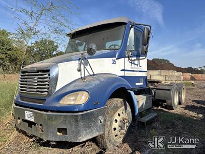 2006 Freightliner Columbia 112 T/A Truck Tractor