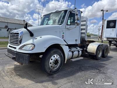 2006 Freightliner Columbia 120 T/A Truck Tractor
