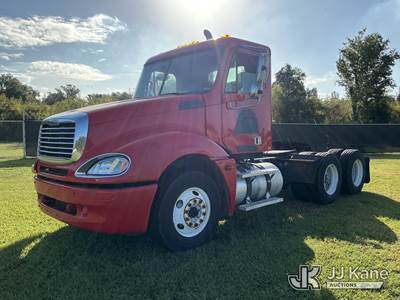 2005 Freightliner Columbia 120 T/A Truck Tractor