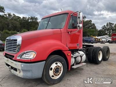 2006 Freightliner Columbia 120 T/A Truck Tractor