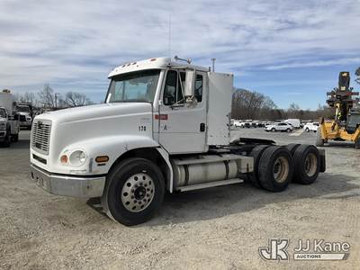 2000 Freightliner FL112 T/A Truck Tractor