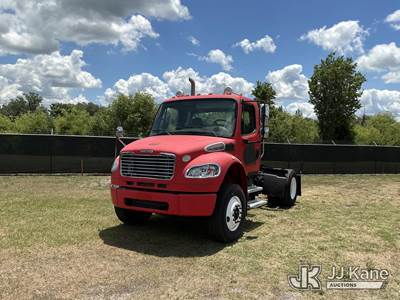 2009 Freightliner M2 106 Truck Tractor